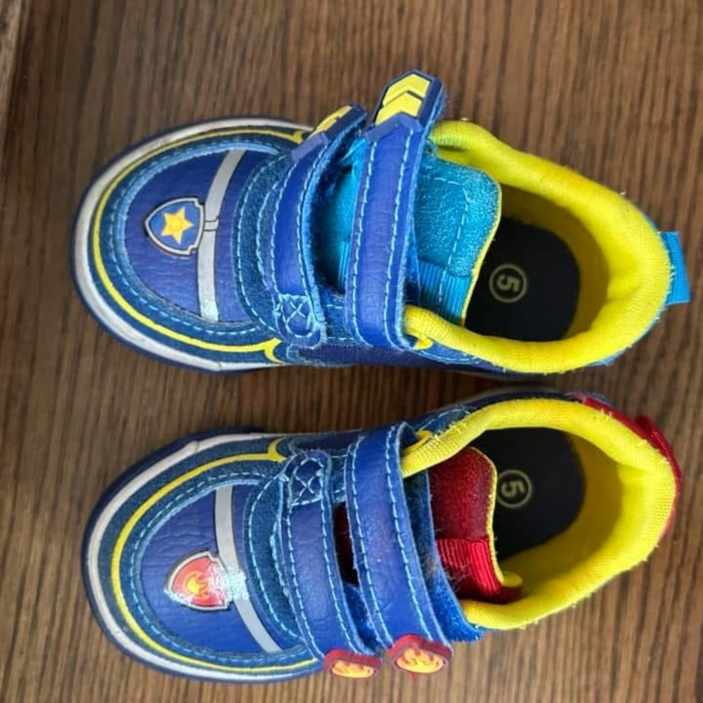 Paw Patrol Blue and Yellow Sneakers with Velcro Straps Size 5 toddler